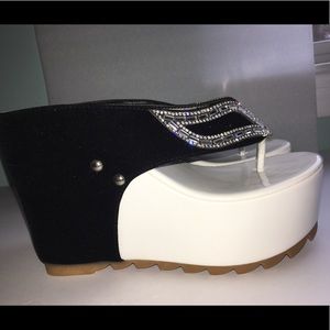 Beautiful Black and White Open Toes Heels